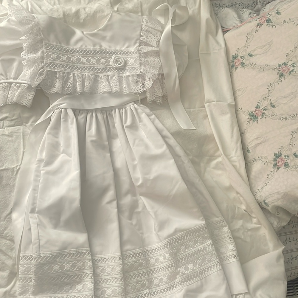 Girls First Communion dress, brand Jayne Copeland, size 6x